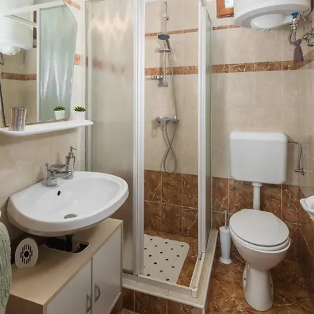 Casa Marta In Brajkovici - Haus Fuer 4 Personen *