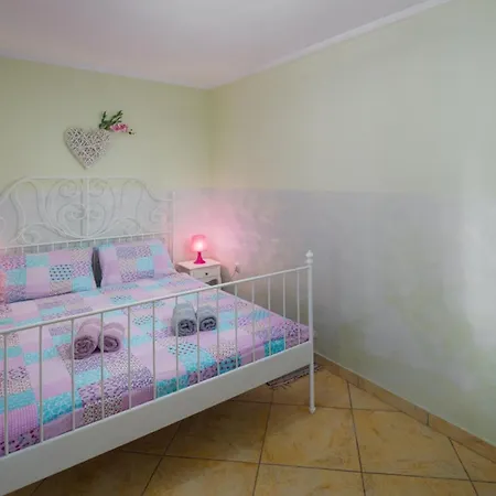 Casa Marta In Brajkovici - Haus Fuer 4 Personen * Kanfanar