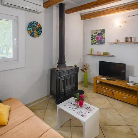 Casa Marta In Brajkovici - Haus Fuer 4 Personen